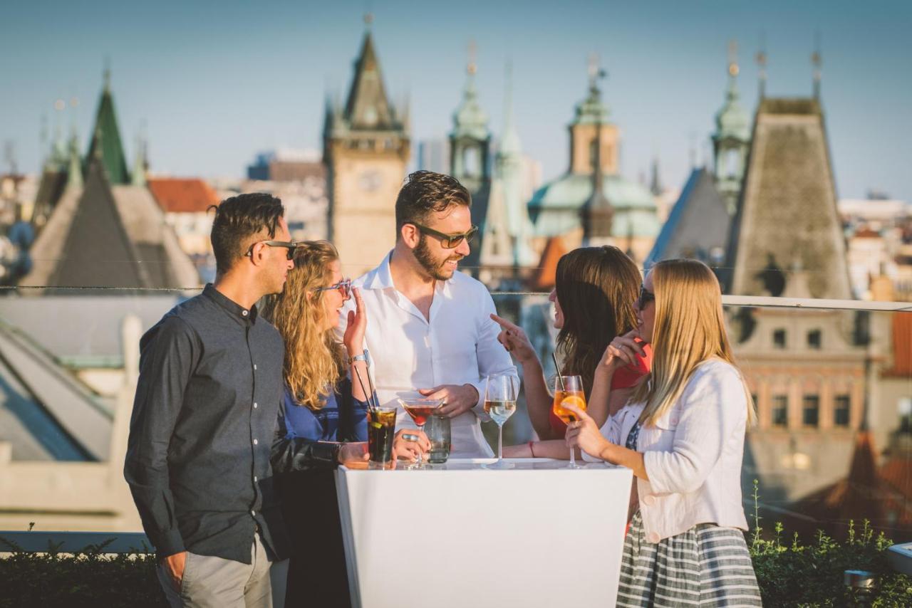 JOHN LENNON PUB, Praga - Praga 1 (Centro) - Cardápio, Preços & Comentários  de Restaurantes